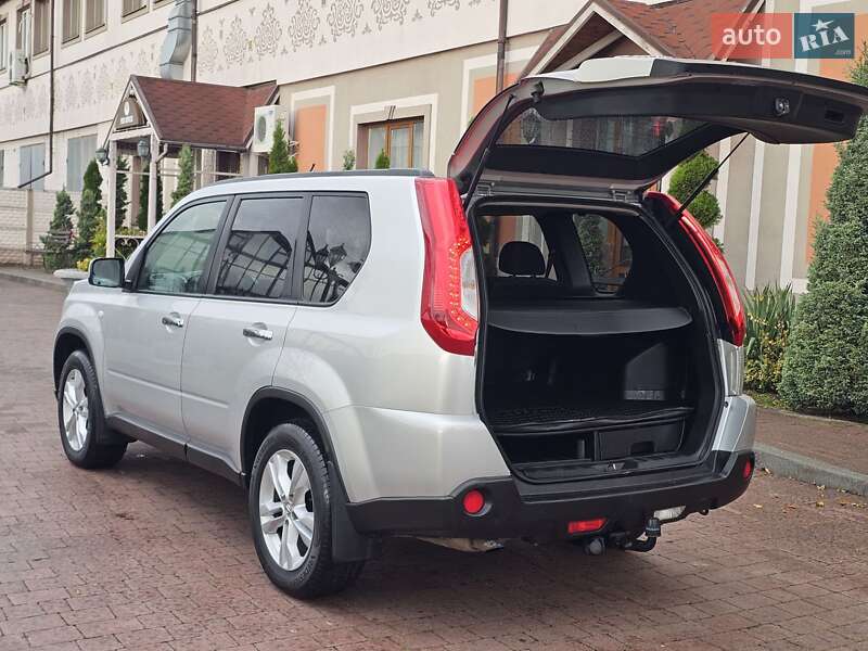 Внедорожник / Кроссовер Nissan X-Trail 2012 в Стрые