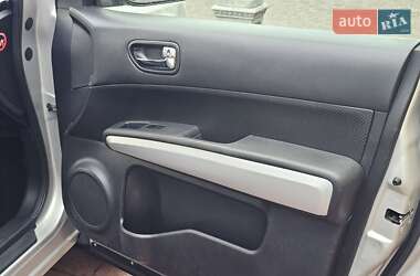 Внедорожник / Кроссовер Nissan X-Trail 2012 в 