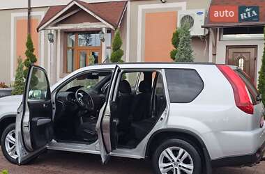 Внедорожник / Кроссовер Nissan X-Trail 2012 в 