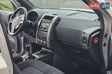 Внедорожник / Кроссовер Nissan X-Trail 2012 в 
