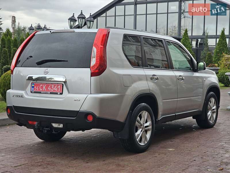 Внедорожник / Кроссовер Nissan X-Trail 2012 в Стрые