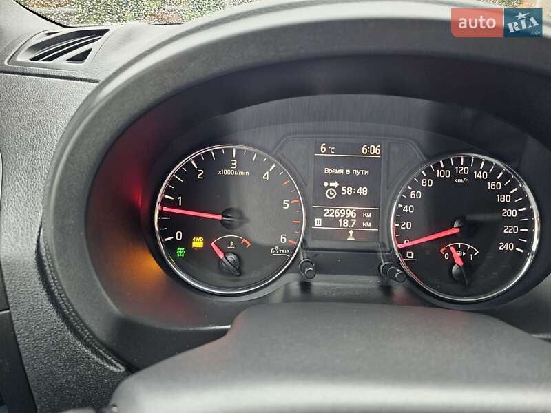 Внедорожник / Кроссовер Nissan X-Trail 2012 в Стрые