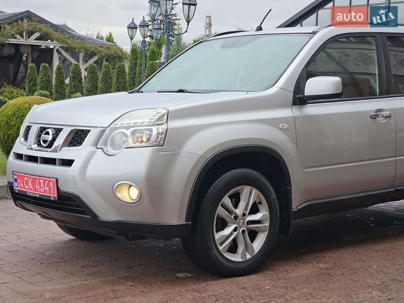 Внедорожник / Кроссовер Nissan X-Trail 2012 в Стрые