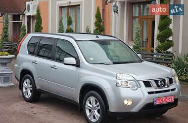 Внедорожник / Кроссовер Nissan X-Trail 2012 в 