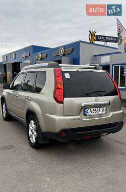 Внедорожник / Кроссовер Nissan X-Trail 2008 в 