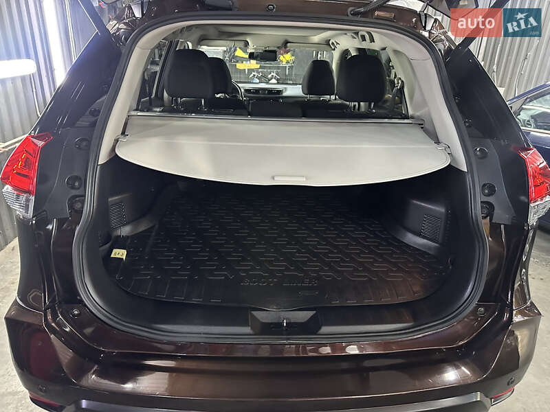 Внедорожник / Кроссовер Nissan X-Trail 2017 в Киеве