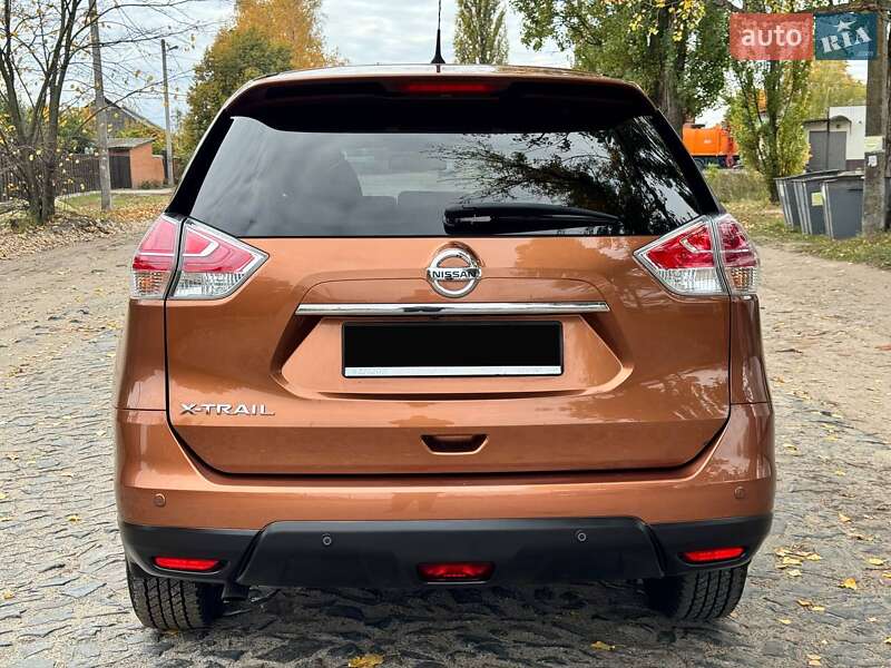 Внедорожник / Кроссовер Nissan X-Trail 2015 в Ахтырке
