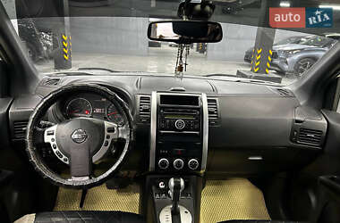 Позашляховик / Кросовер Nissan X-Trail 2011 в 