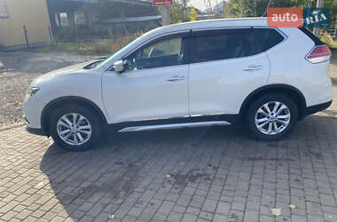 Позашляховик / Кросовер Nissan X-Trail 2017 в  фото 4 Позашляховик / Кросовер Nissan X-Trail 2017 в
