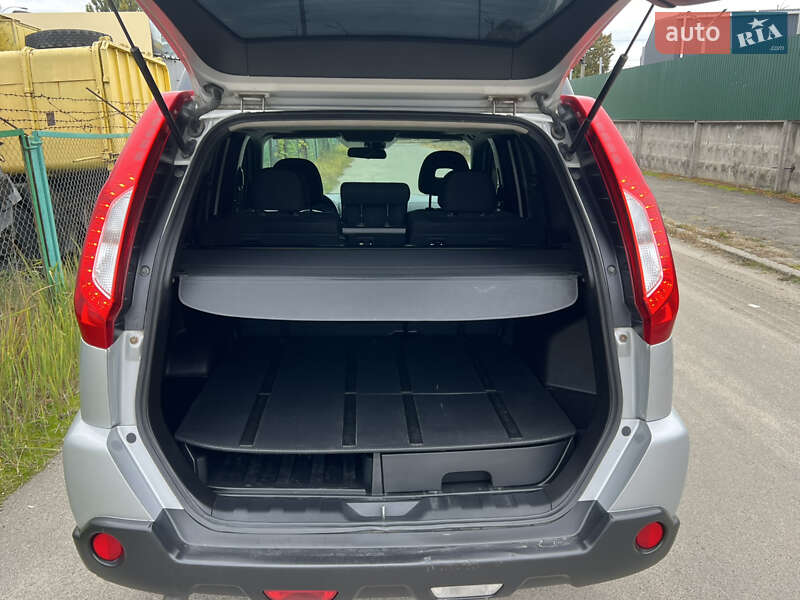 Позашляховик / Кросовер Nissan X-Trail 2014 в Києві