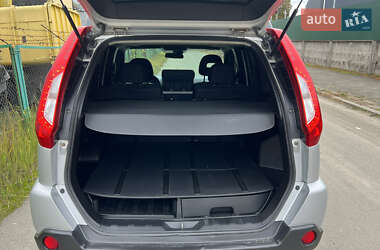 Внедорожник / Кроссовер Nissan X-Trail 2014 в 