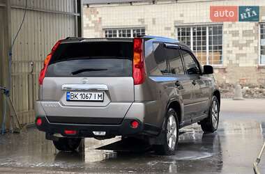 Внедорожник / Кроссовер Nissan X-Trail 2008 в 