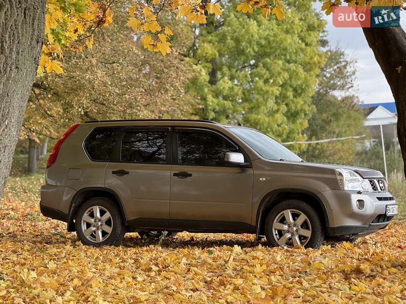 Внедорожник / Кроссовер Nissan X-Trail 2008 в Гоще