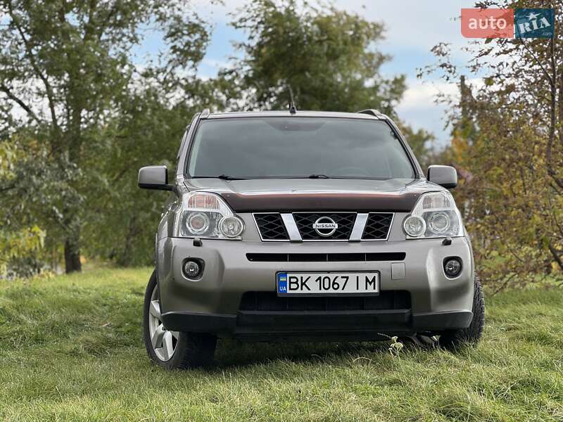 Внедорожник / Кроссовер Nissan X-Trail 2008 в Гоще