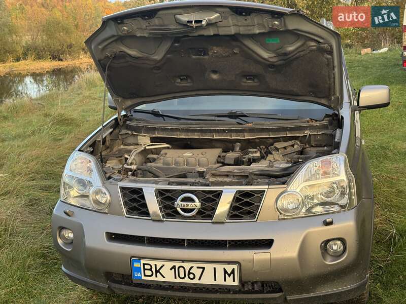 Внедорожник / Кроссовер Nissan X-Trail 2008 в Гоще