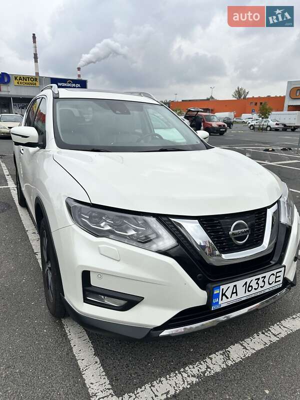 Внедорожник / Кроссовер Nissan X-Trail 2021 в 
