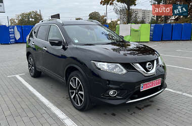 Позашляховик / Кросовер Nissan X-Trail 2016 в Умані