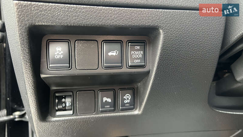 Позашляховик / Кросовер Nissan X-Trail 2016 в Умані фото 46 Позашляховик / Кросовер Nissan X-Trail 2016 в Умані