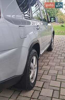 Внедорожник / Кроссовер Nissan X-Trail 2012 в 