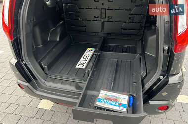 Внедорожник / Кроссовер Nissan X-Trail 2012 в 