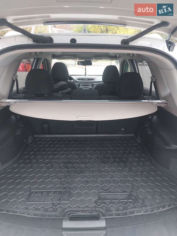 Позашляховик / Кросовер Nissan X-Trail 2014 в Полтаві