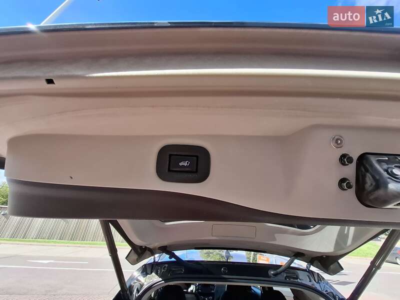 Позашляховик / Кросовер Nissan X-Trail 2016 в Луцьку