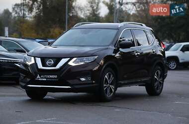 Внедорожник / Кроссовер Nissan X-Trail 2018 в 