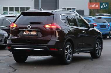 Внедорожник / Кроссовер Nissan X-Trail 2018 в 