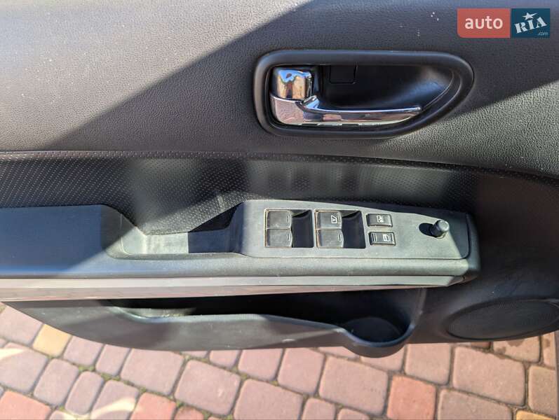 Внедорожник / Кроссовер Nissan X-Trail 2011 в Львове фото 17 Внедорожник / Кроссовер Nissan X-Trail 2011 в Львове