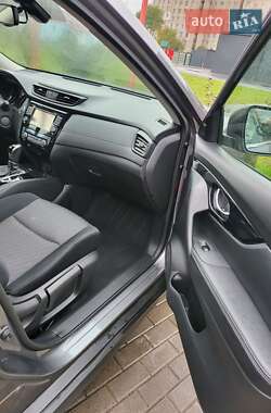 Внедорожник / Кроссовер Nissan X-Trail 2021 в 