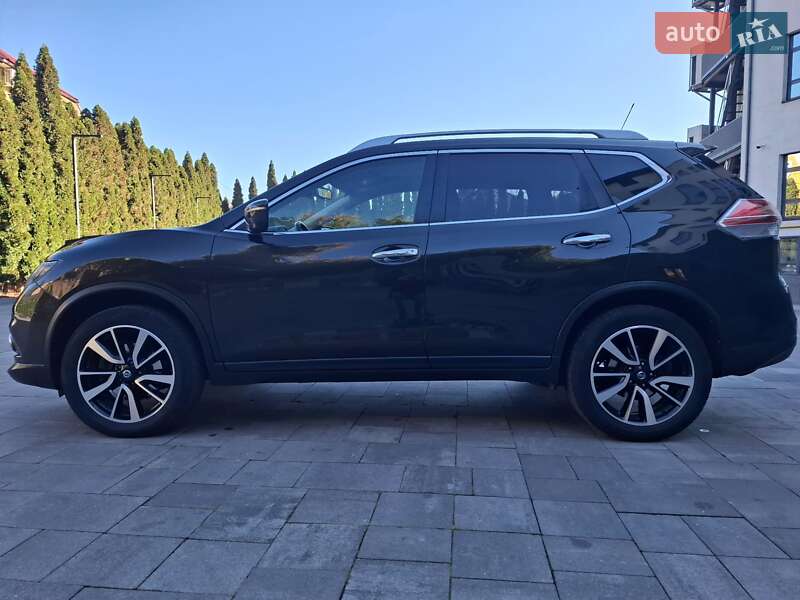 Позашляховик / Кросовер Nissan X-Trail 2016 в Луцьку