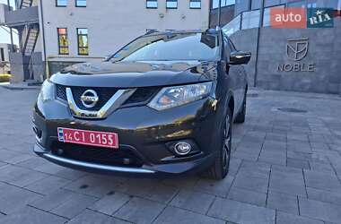 Позашляховик / Кросовер Nissan X-Trail 2016 в Луцьку