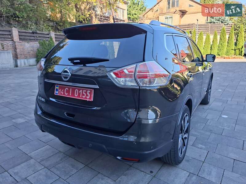 Позашляховик / Кросовер Nissan X-Trail 2016 в Луцьку