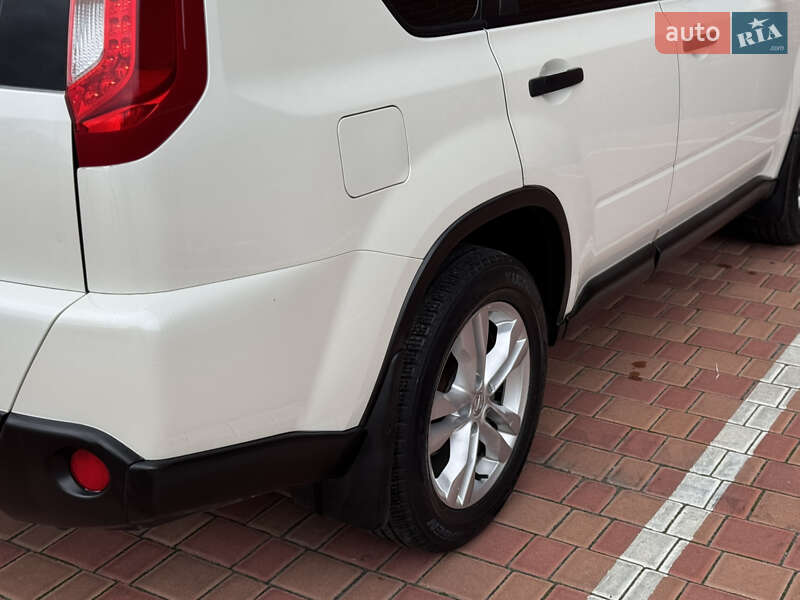 Позашляховик / Кросовер Nissan X-Trail 2011 в Одесі