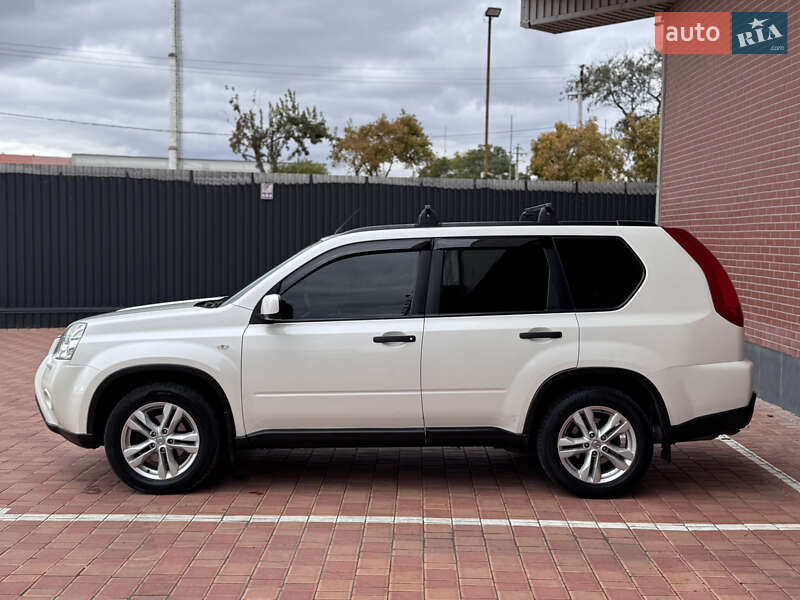 Позашляховик / Кросовер Nissan X-Trail 2011 в Одесі
