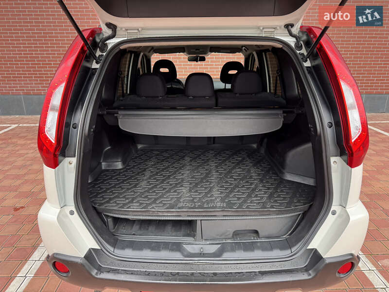 Позашляховик / Кросовер Nissan X-Trail 2011 в Одесі