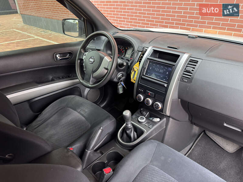 Позашляховик / Кросовер Nissan X-Trail 2011 в Одесі
