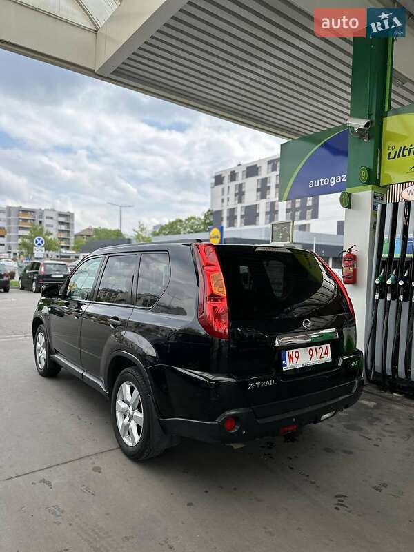 Внедорожник / Кроссовер Nissan X-Trail 2008 в Нежине