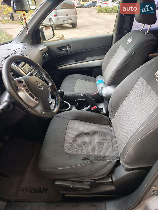 Внедорожник / Кроссовер Nissan X-Trail 2013 в Южноукраинске фото 8 Внедорожник / Кроссовер Nissan X-Trail 2013 в Южноукраинске