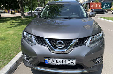 Позашляховик / Кросовер Nissan X-Trail 2016 в Києві