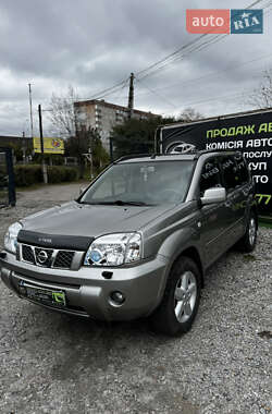 Внедорожник / Кроссовер Nissan X-Trail 2007 в 