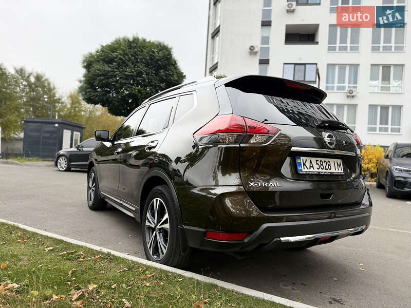 Позашляховик / Кросовер Nissan X-Trail 2017 в Вишневому фото 8 Позашляховик / Кросовер Nissan X-Trail 2017 в Вишневому
