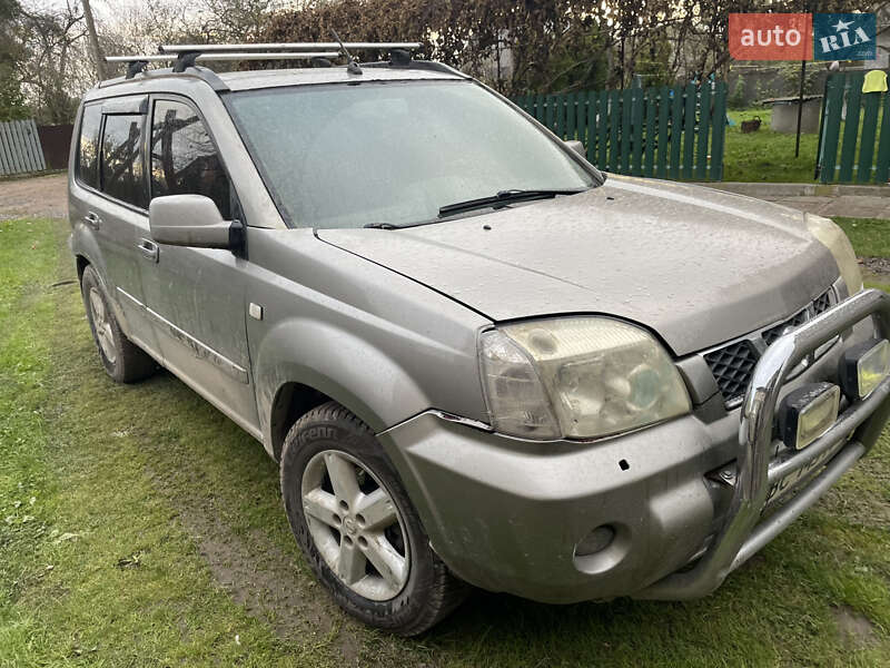 Внедорожник / Кроссовер Nissan X-Trail 2004 в Самборе фото 8 Внедорожник / Кроссовер Nissan X-Trail 2004 в Самборе