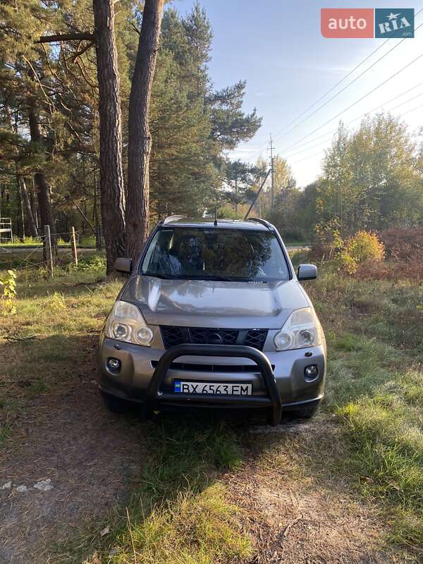 Внедорожник / Кроссовер Nissan X-Trail 2008 в 
