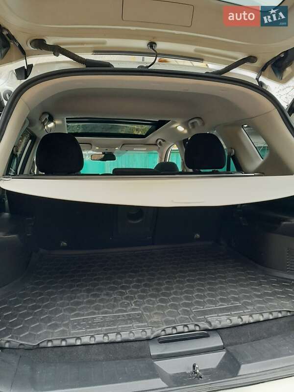 Позашляховик / Кросовер Nissan X-Trail 2016 в Києві фото 32 Позашляховик / Кросовер Nissan X-Trail 2016 в Києві