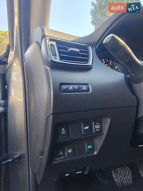 Позашляховик / Кросовер Nissan X-Trail 2020 в Острозі фото 2 Позашляховик / Кросовер Nissan X-Trail 2020 в Острозі