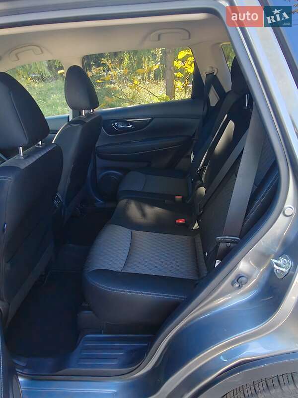 Позашляховик / Кросовер Nissan X-Trail 2020 в Острозі фото 5 Позашляховик / Кросовер Nissan X-Trail 2020 в Острозі