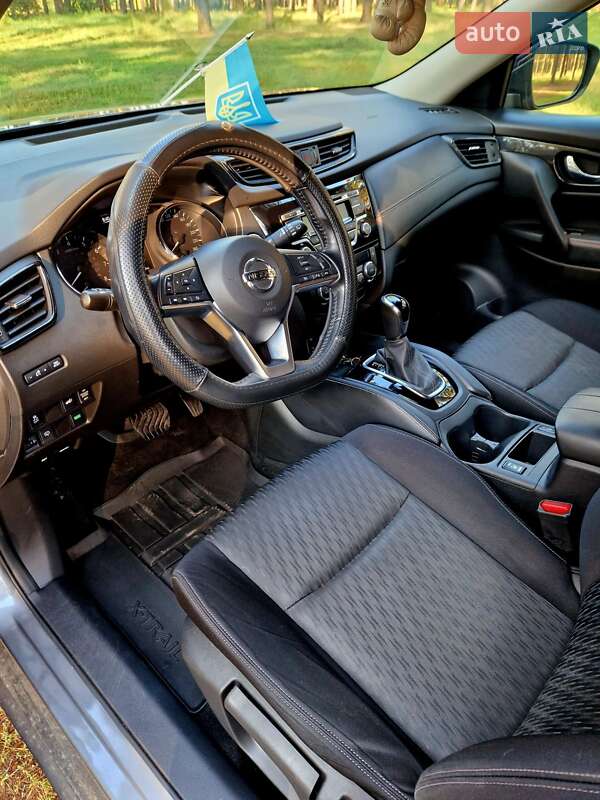 Внедорожник / Кроссовер Nissan X-Trail 2018 в Сумах