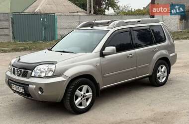 Позашляховик / Кросовер Nissan X-Trail 2004 в Запоріжжі