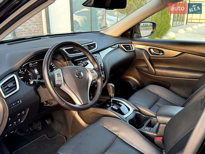 Позашляховик / Кросовер Nissan X-Trail 2017 в Тернополі фото 36 Позашляховик / Кросовер Nissan X-Trail 2017 в Тернополі